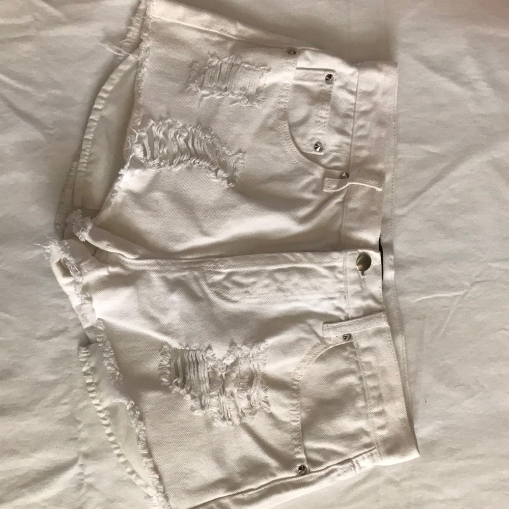 White high waisted shorts